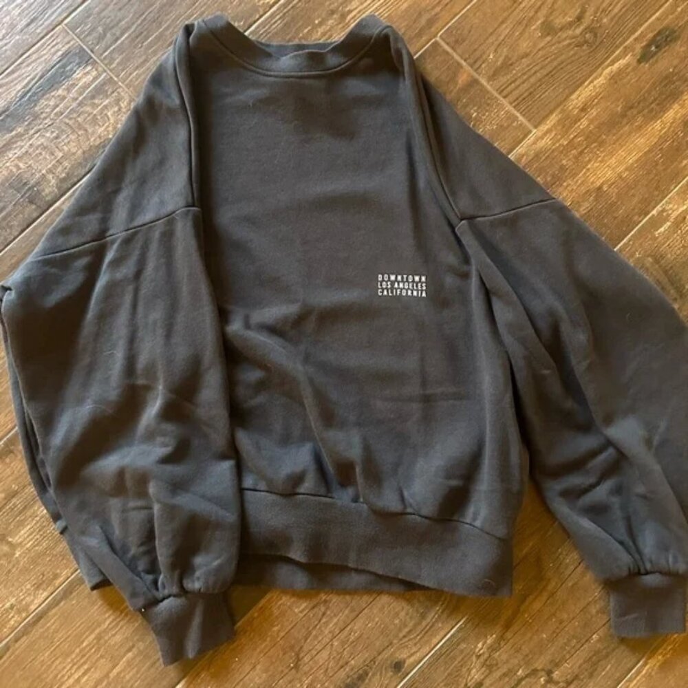 H&M Grey crewneck